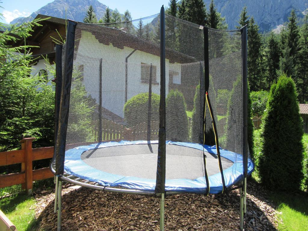 Alpen-Chalet Ehrwald Exterior photo